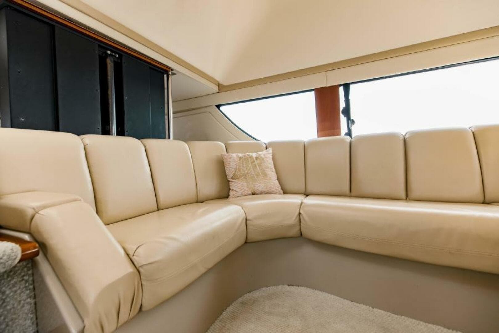 2004 Carver 56 Voyager — photo 25