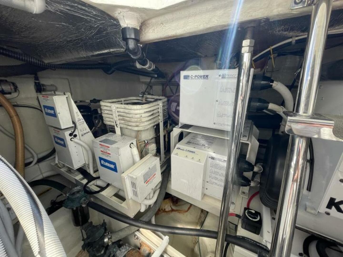 2004 Carver 56 Voyager — photo 91