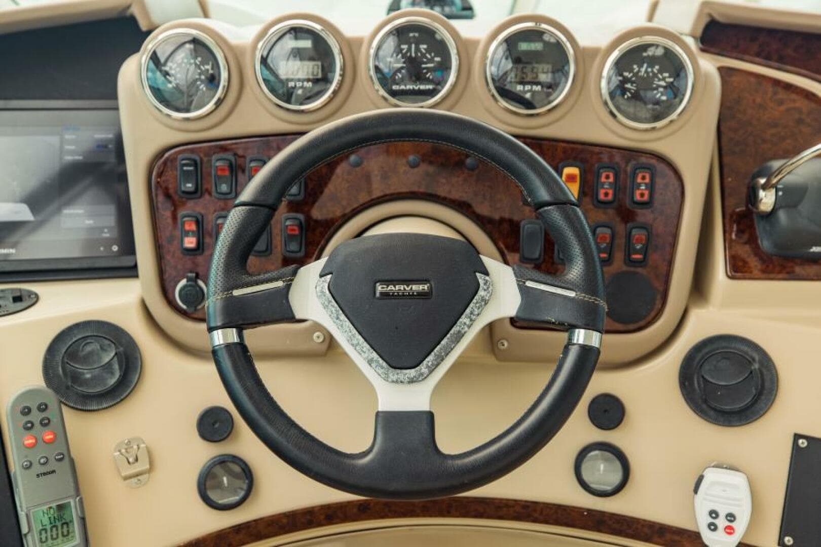 2004 Carver 56 Voyager — photo 82