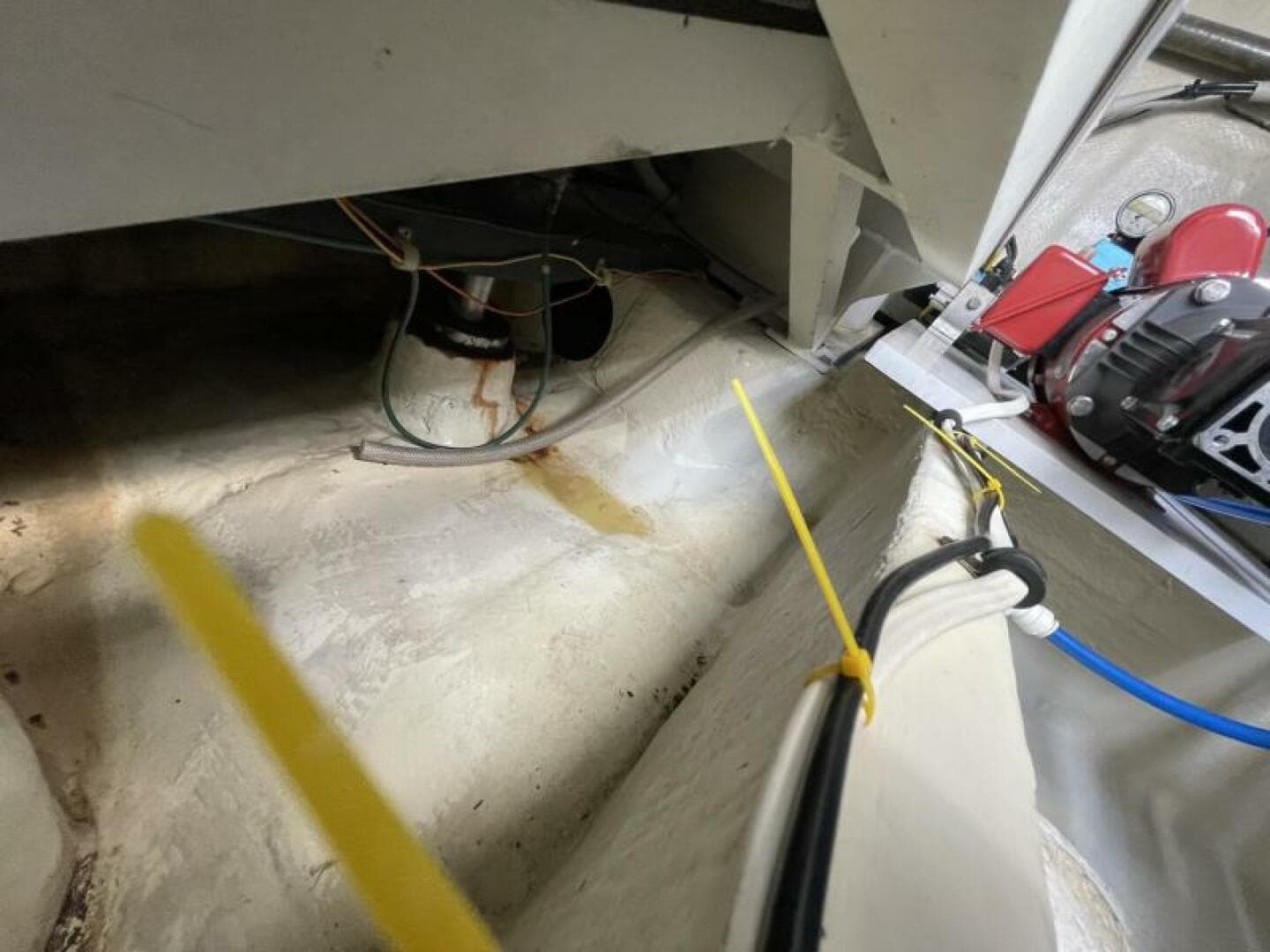 2004 Carver 56 Voyager — photo 94