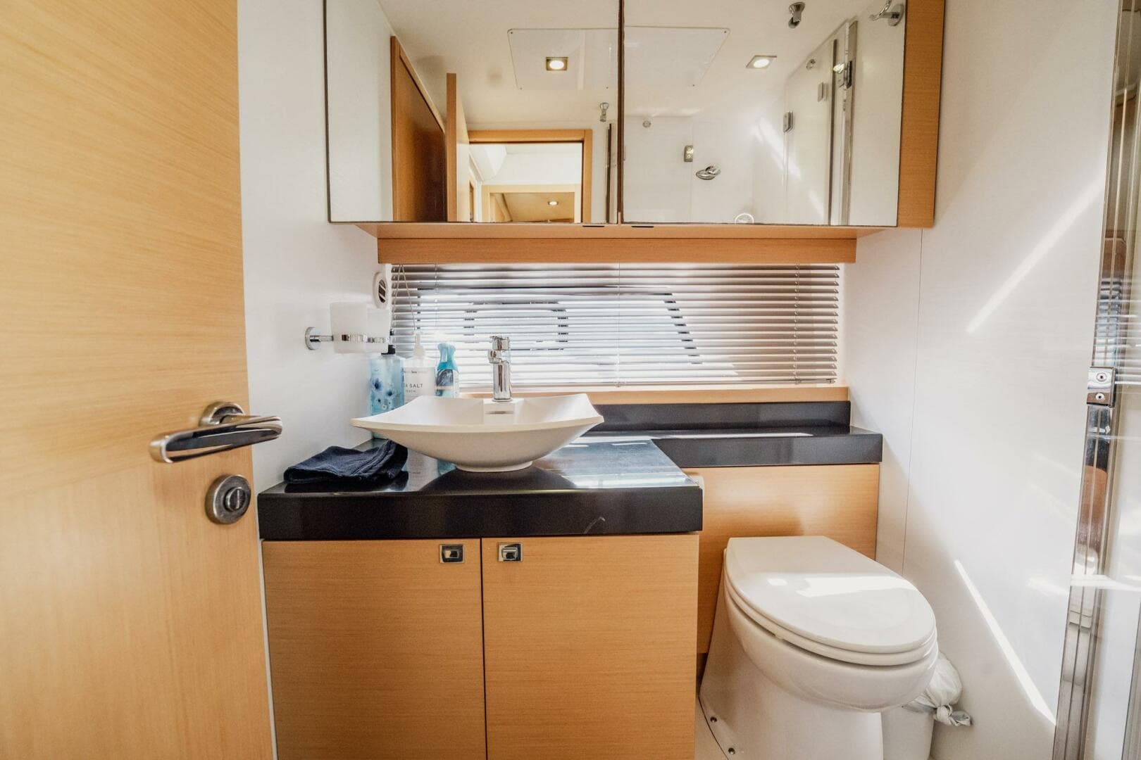 2013 Prestige 500S — photo 55