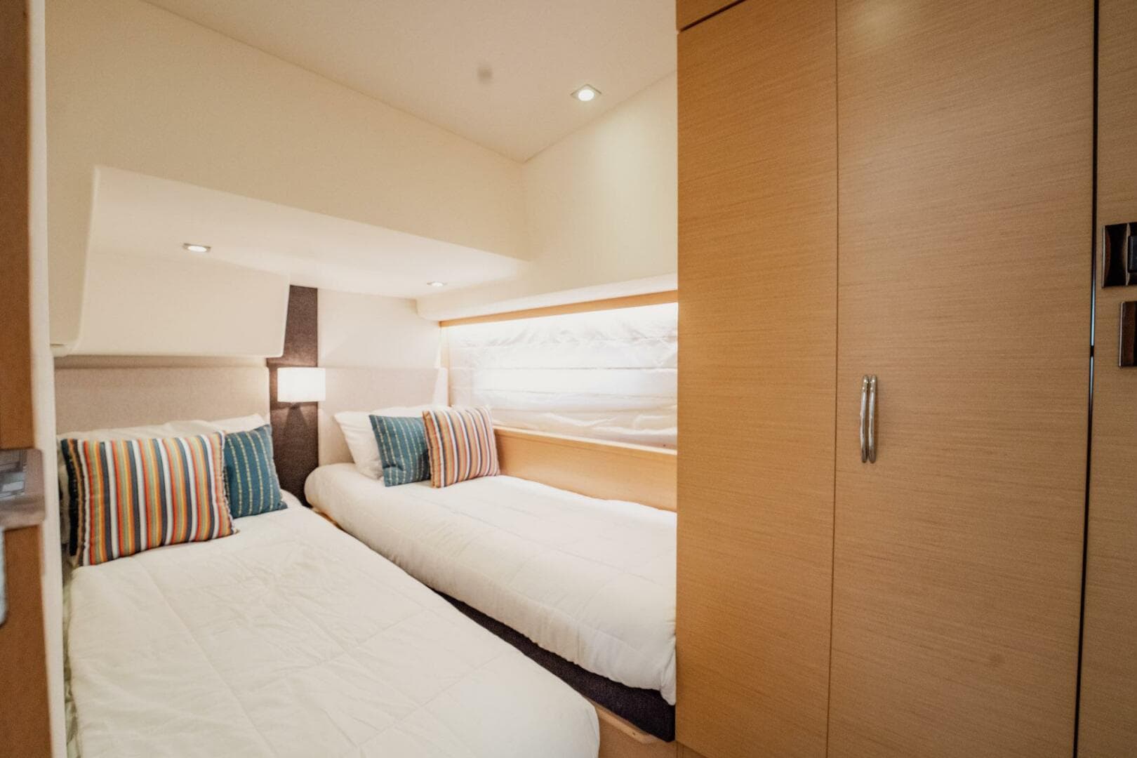 2013 Prestige 500S — photo 51