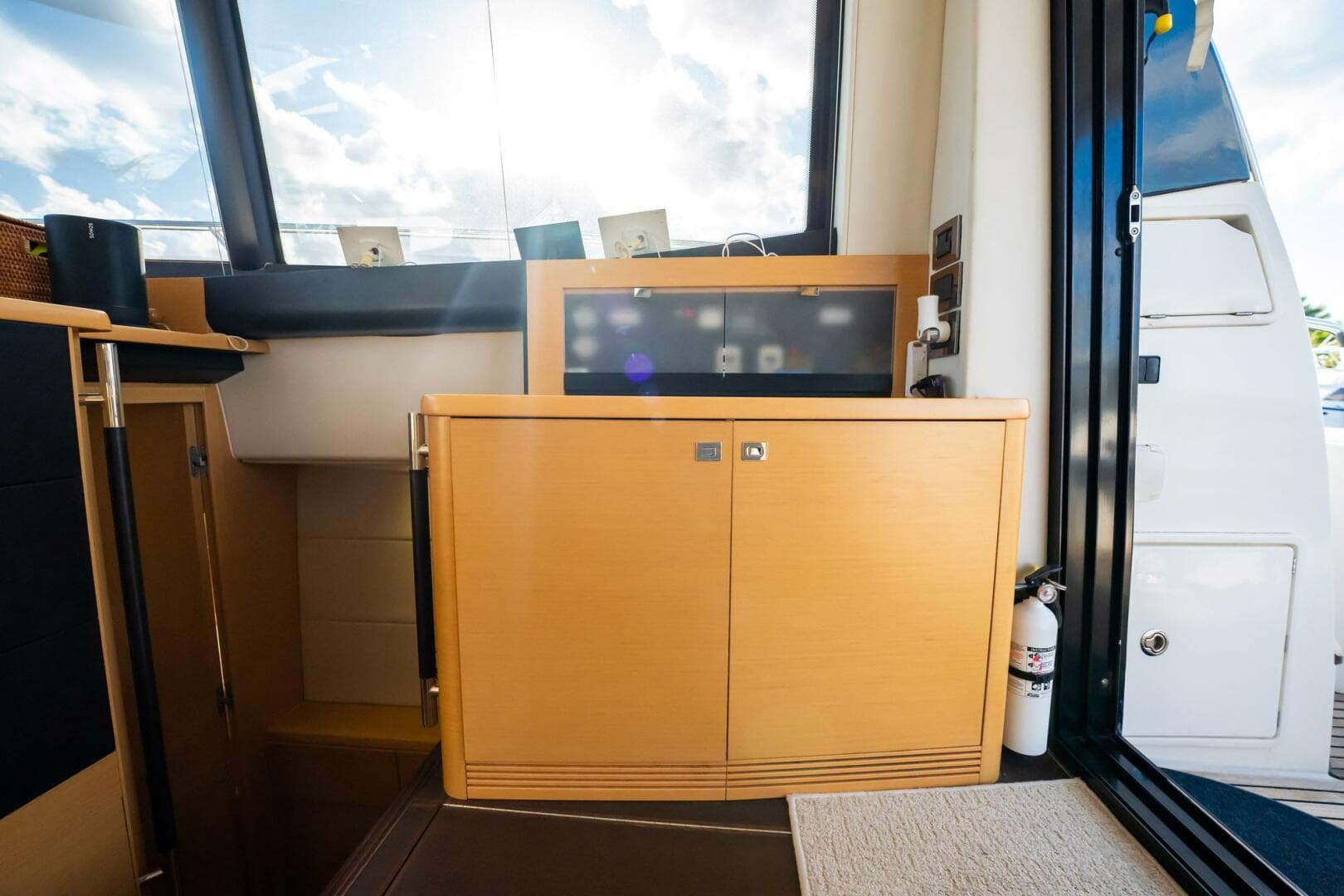 2013 Prestige 500S — photo 16