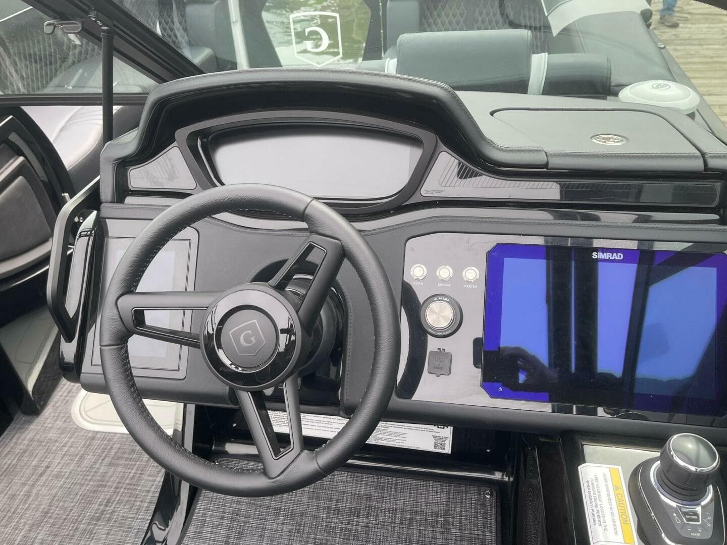 2024 Godfrey Xp 2700 W Twin — photo 3