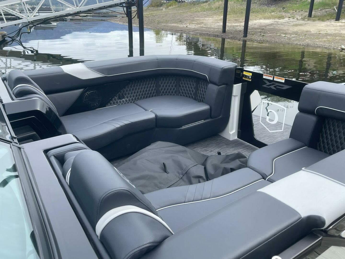 2024 Godfrey Xp 2700 W Twin — photo 8