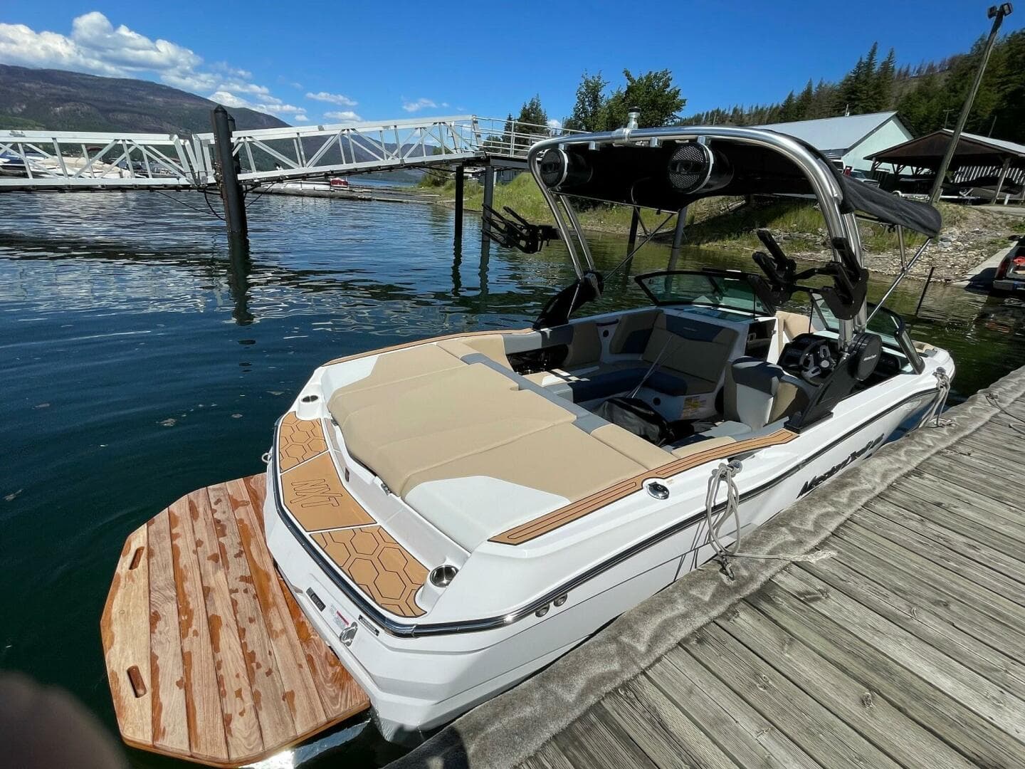 2024 Mastercraft Nxt 20 — photo 4