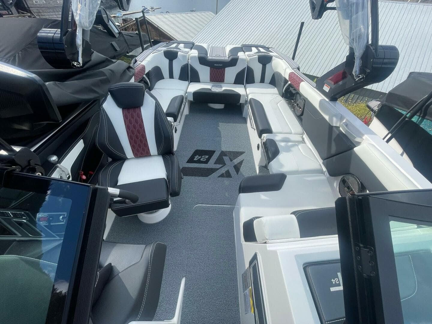 2024 Mastercraft Xt 24 — photo 10