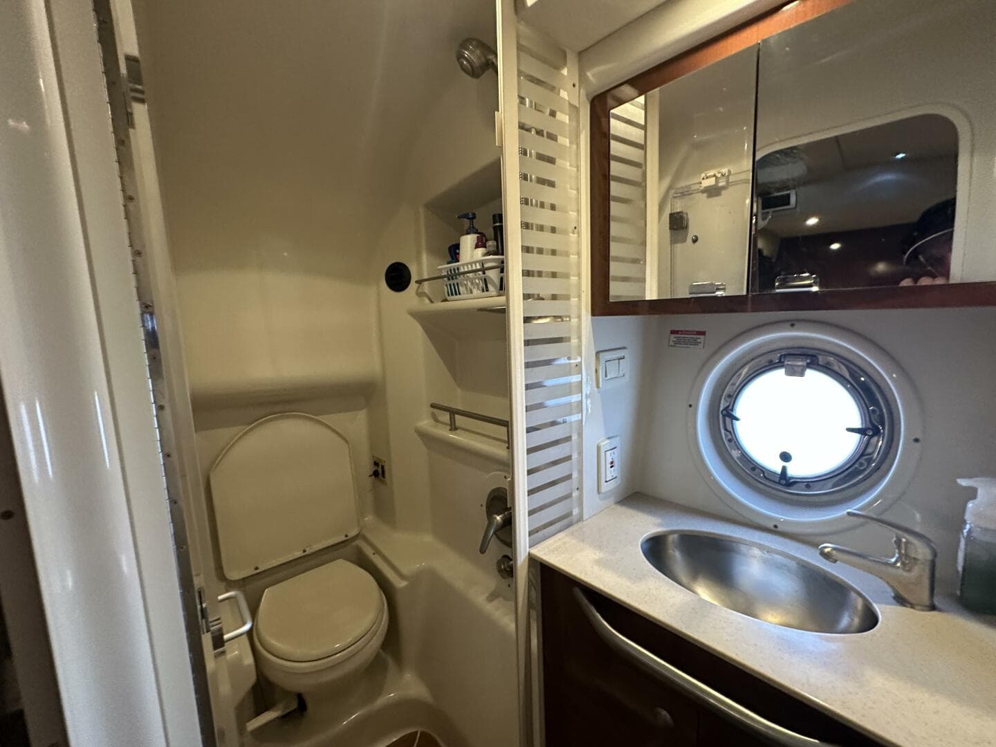 2009 Sea Ray — photo 25