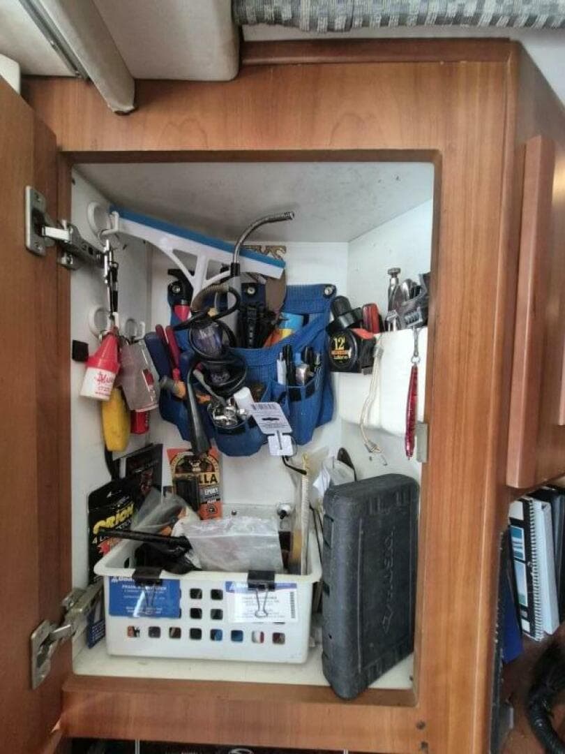 2002 Silverton 38 Convertible — photo 26