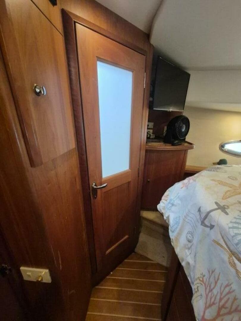 2002 Silverton 38 Convertible — photo 35