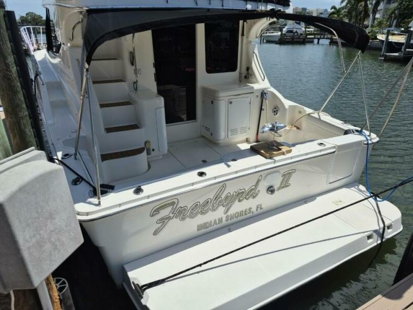 2002 Silverton 38 Convertible — photo 2