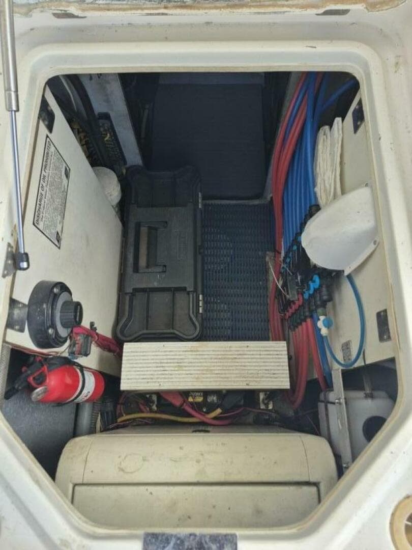 2002 Silverton 38 Convertible — photo 19