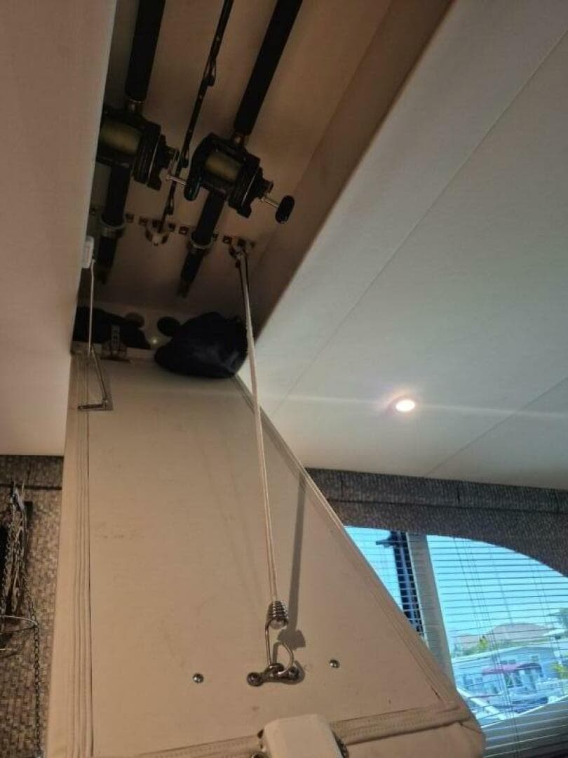 2002 Silverton 38 Convertible — photo 48