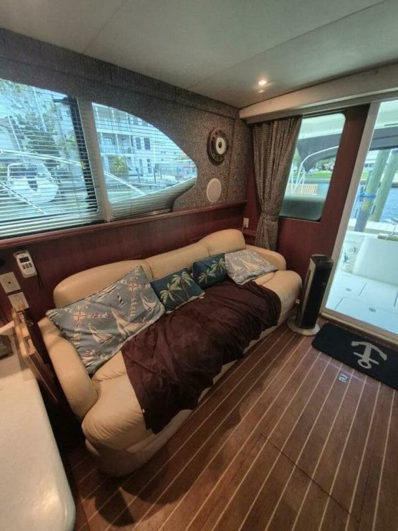 2002 Silverton 38 Convertible — photo 49