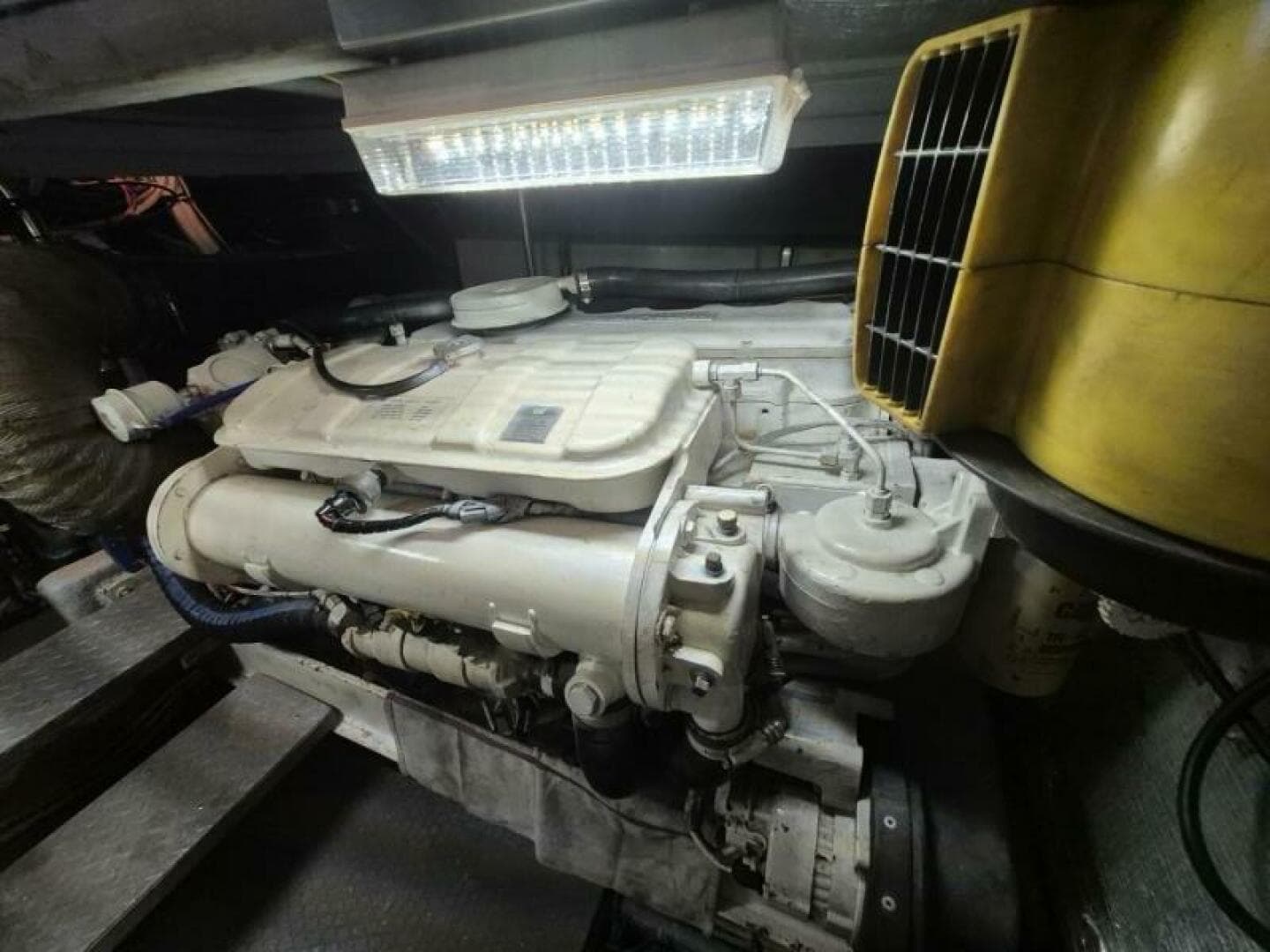 2002 Silverton 38 Convertible — photo 45