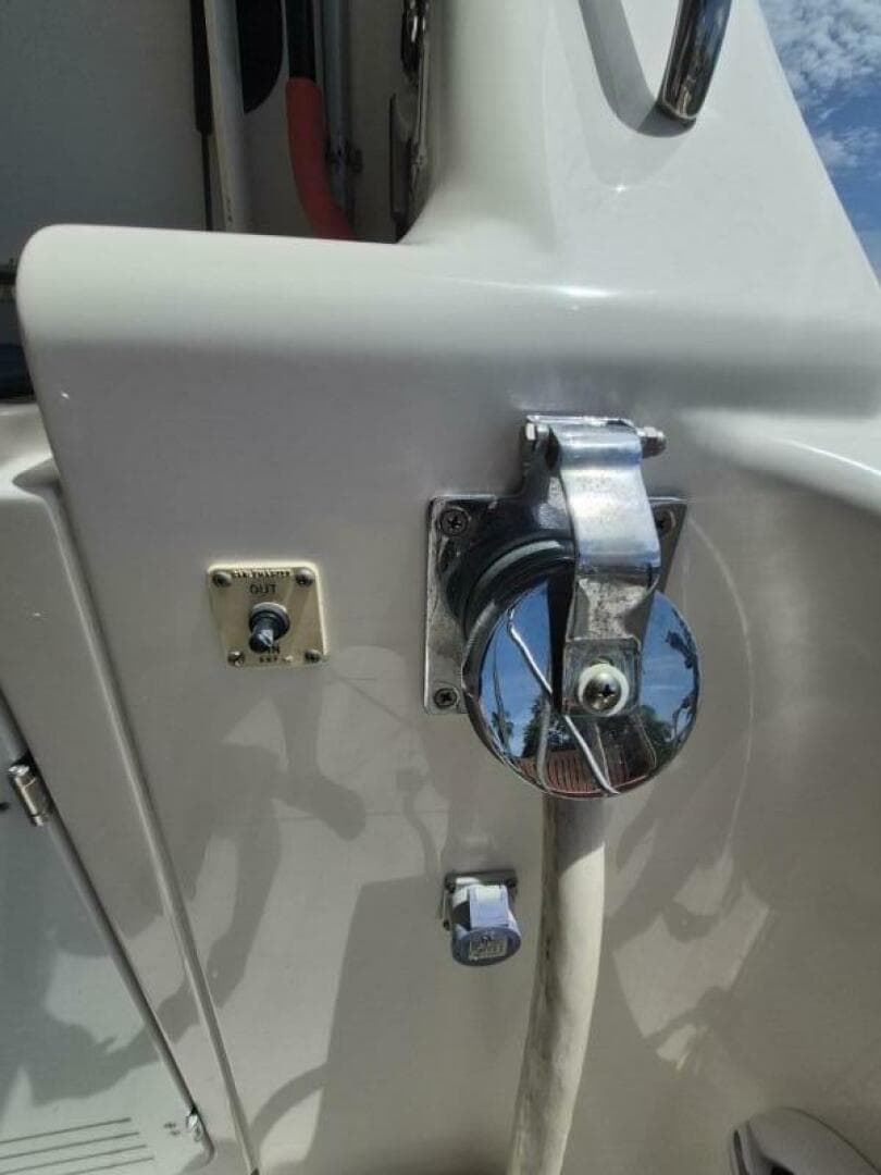 2002 Silverton 38 Convertible — photo 24