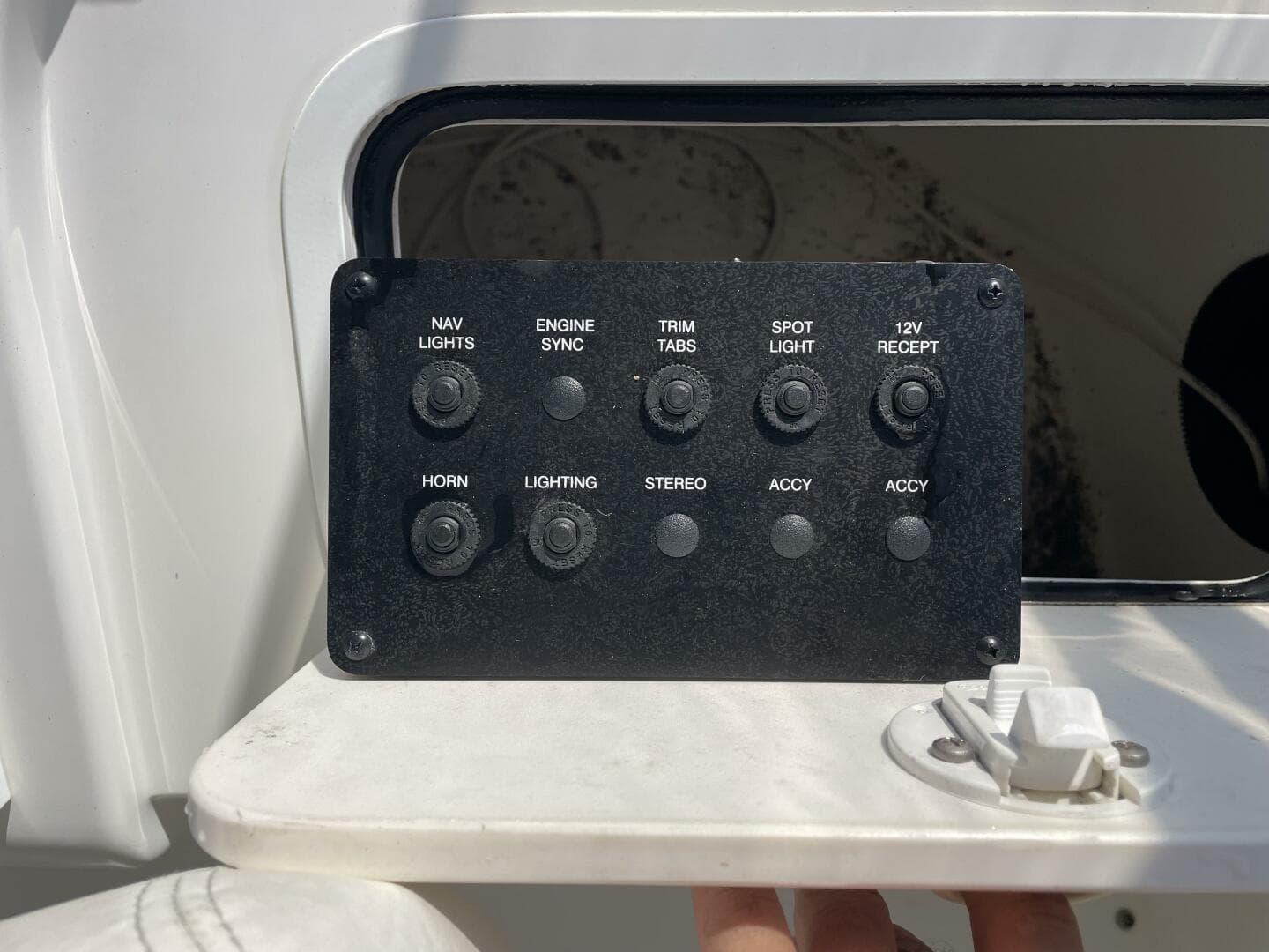 2000 Sea Ray 400 Sedan Bridge — photo 44