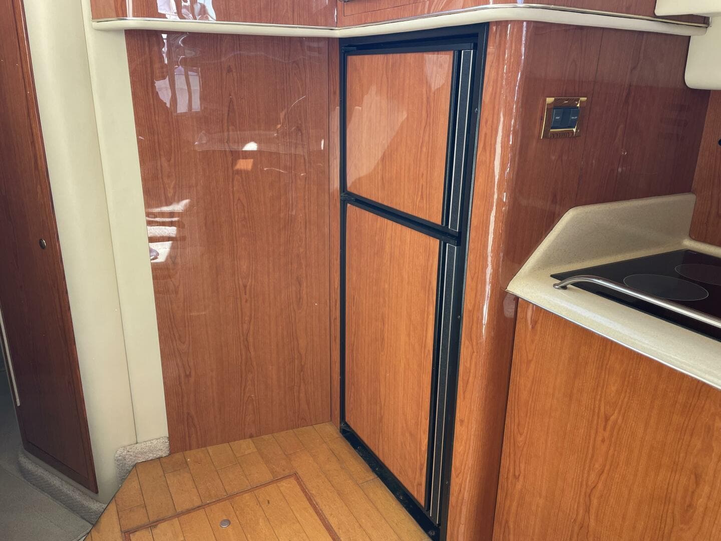 2000 Sea Ray 400 Sedan Bridge — photo 72