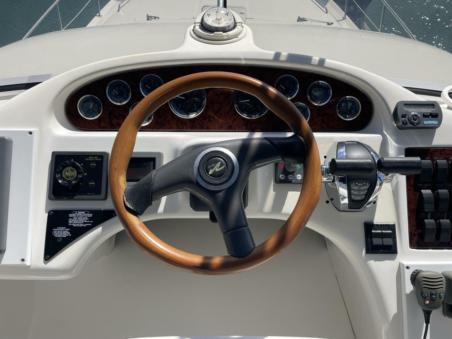 2000 Sea Ray 400 Sedan Bridge — photo 24