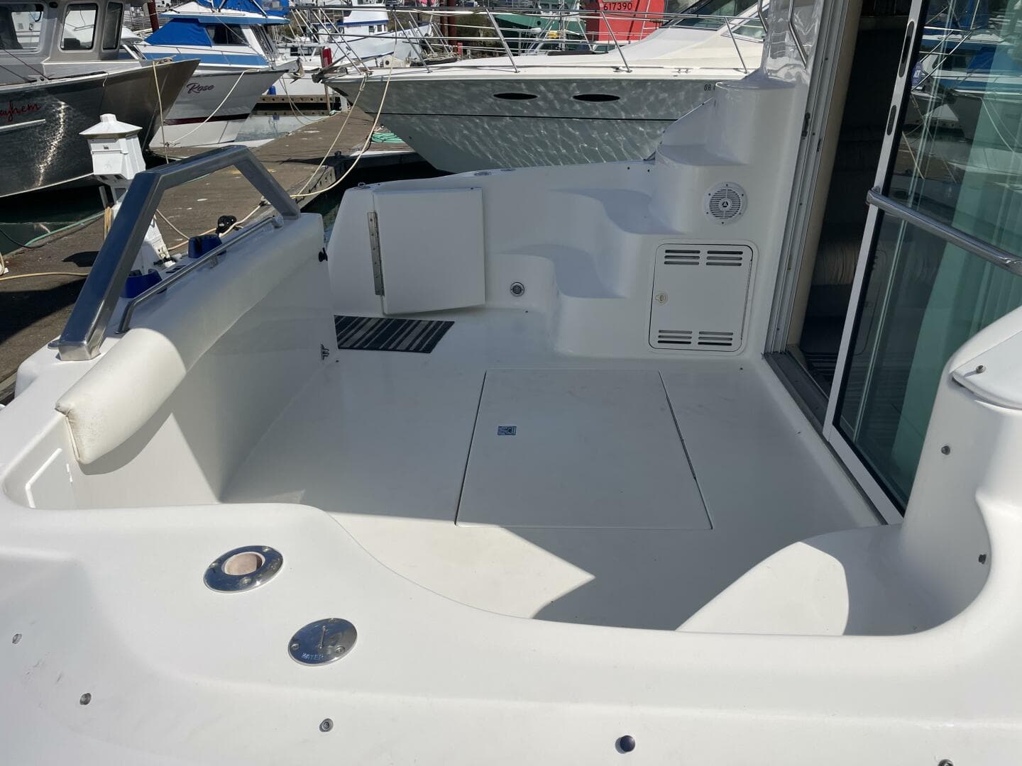 2000 Sea Ray 400 Sedan Bridge — photo 16