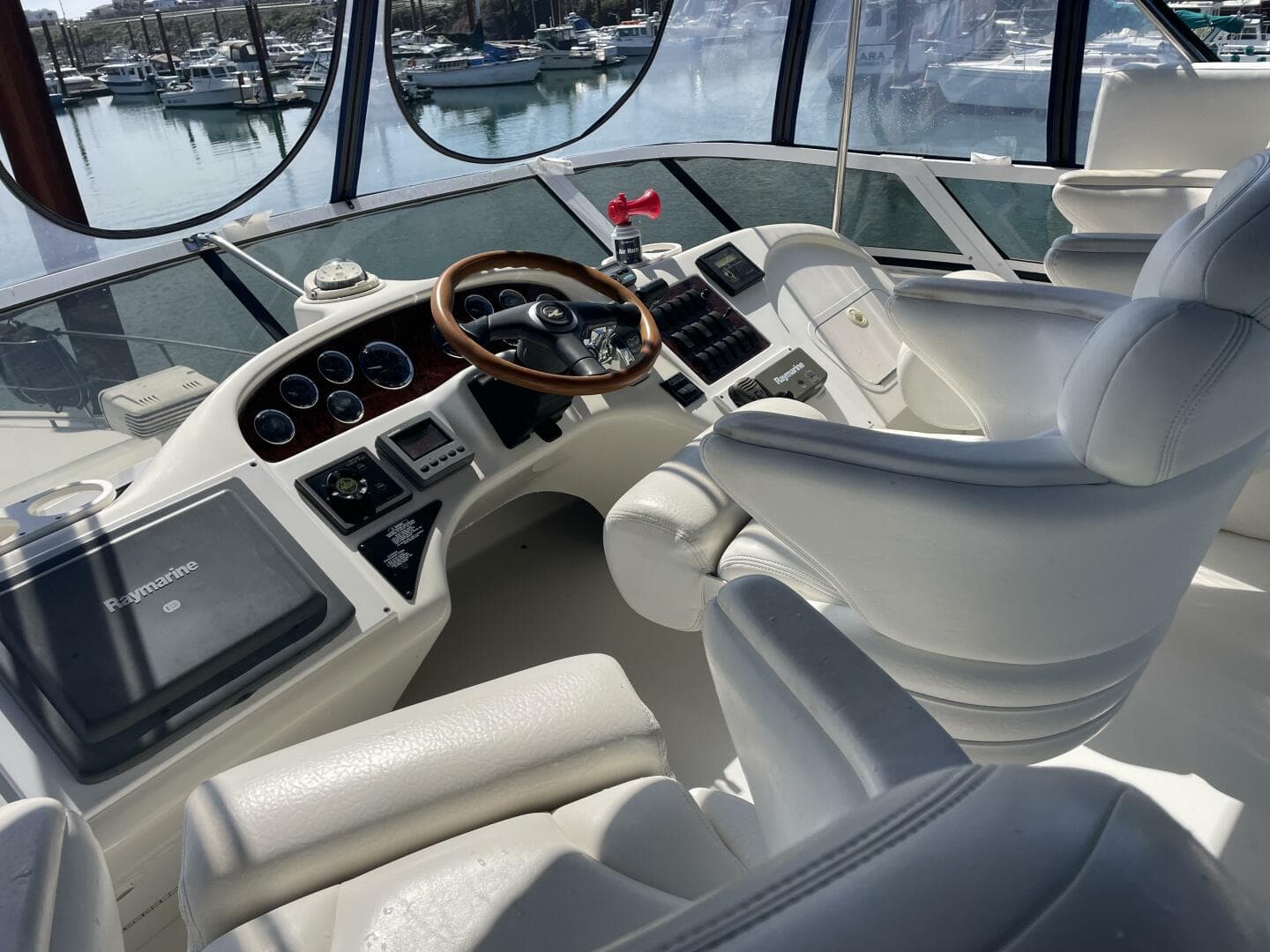 2000 Sea Ray 400 Sedan Bridge — photo 30