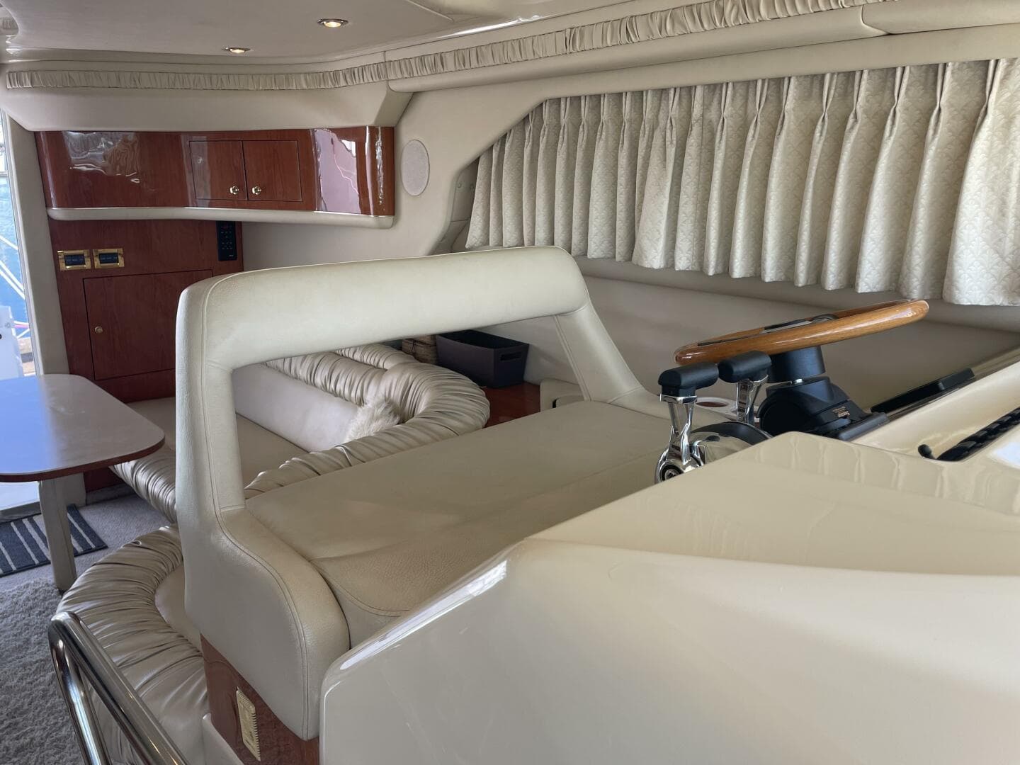 2000 Sea Ray 400 Sedan Bridge — photo 58