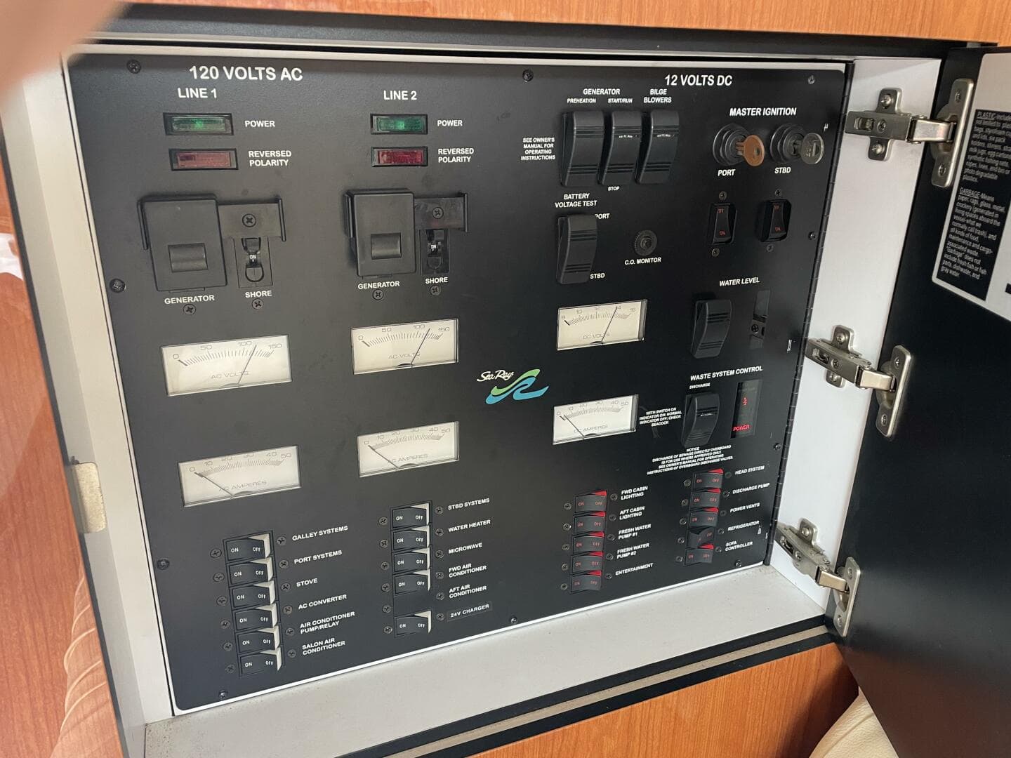 2000 Sea Ray 400 Sedan Bridge — photo 119