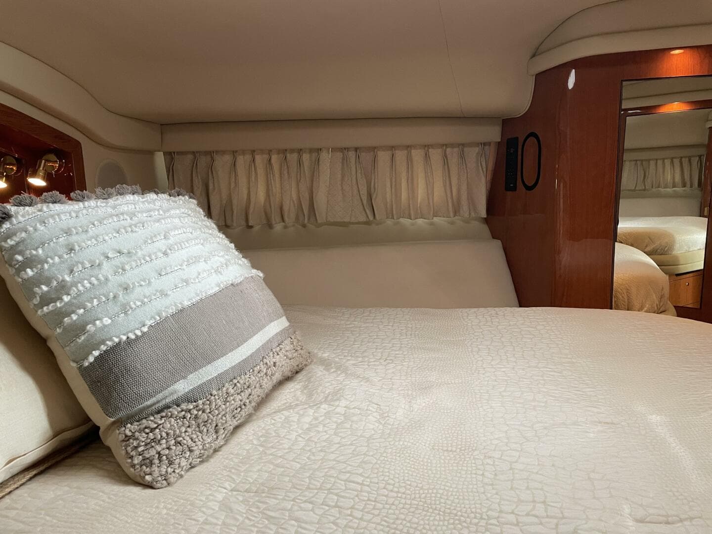 2000 Sea Ray 400 Sedan Bridge — photo 83