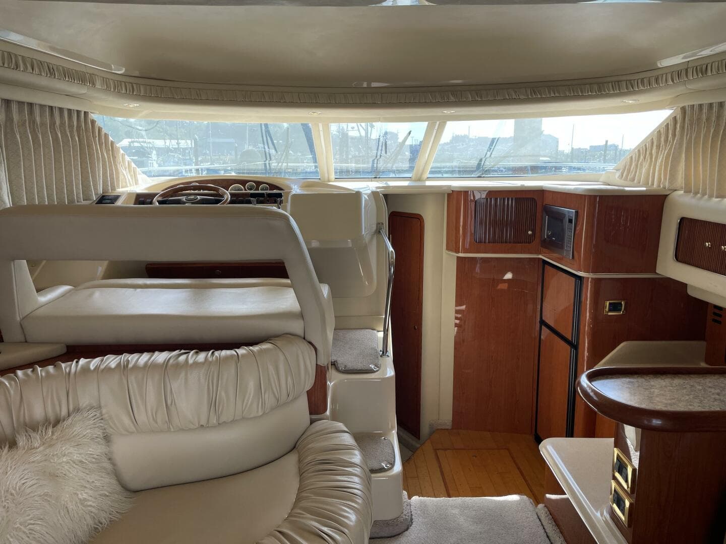 2000 Sea Ray 400 Sedan Bridge — photo 79