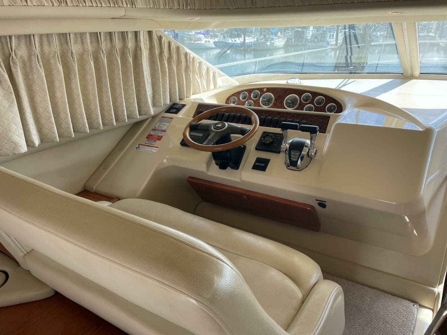 2000 Sea Ray 400 Sedan Bridge — photo 51