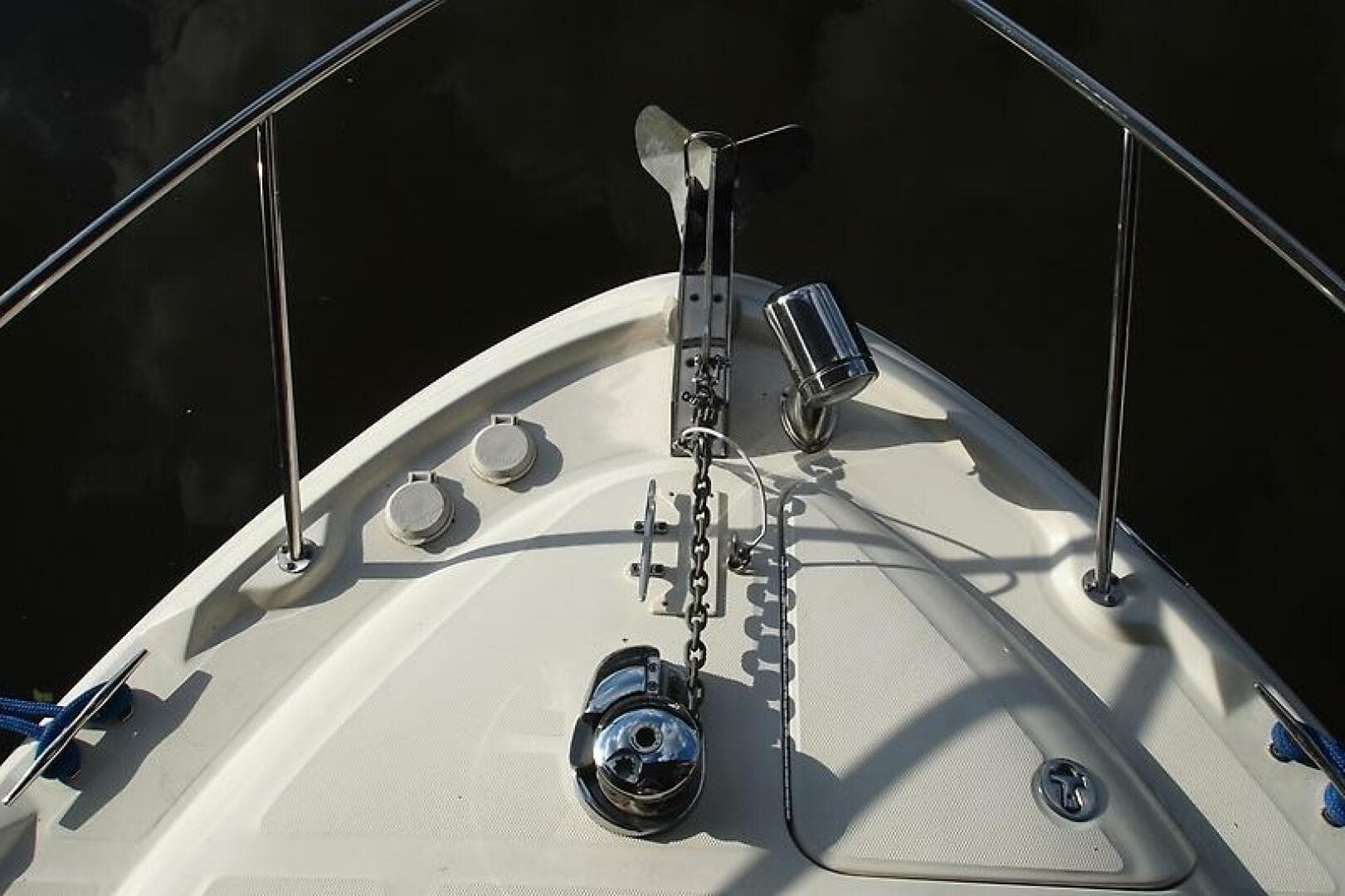 2004 Sea Ray 320 Sundancer — photo 7