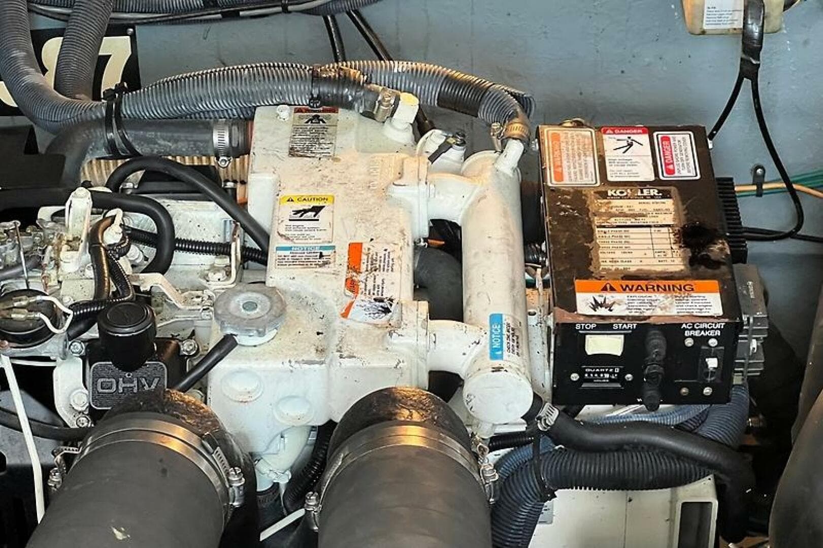 2004 Sea Ray 320 Sundancer — photo 28