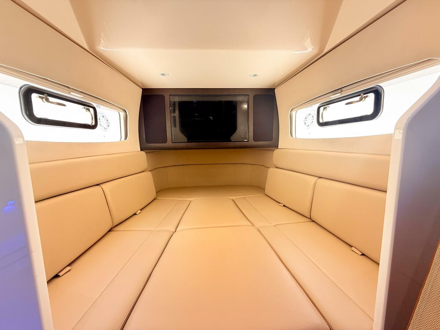 2020 Scout 380 LXF — photo 88