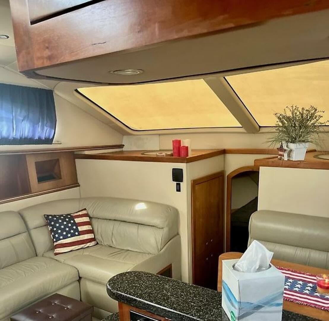 2004 Cruisers Yachts 405 Express — photo 13