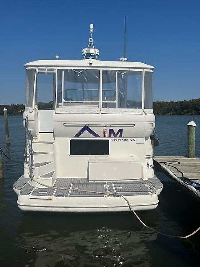 2004 Cruisers Yachts 405 Express — photo 3