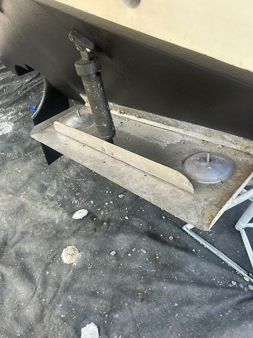 2004 Cruisers Yachts 405 Express — photo 33