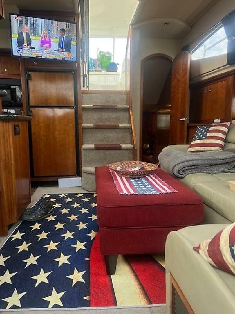 2004 Cruisers Yachts 405 Express — photo 11