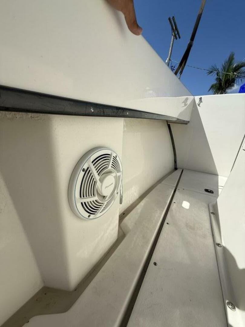 1990 Contender — photo 16