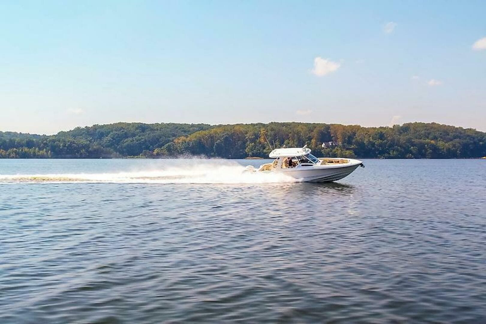 2018 Boston Whaler 350 Realm — photo 12