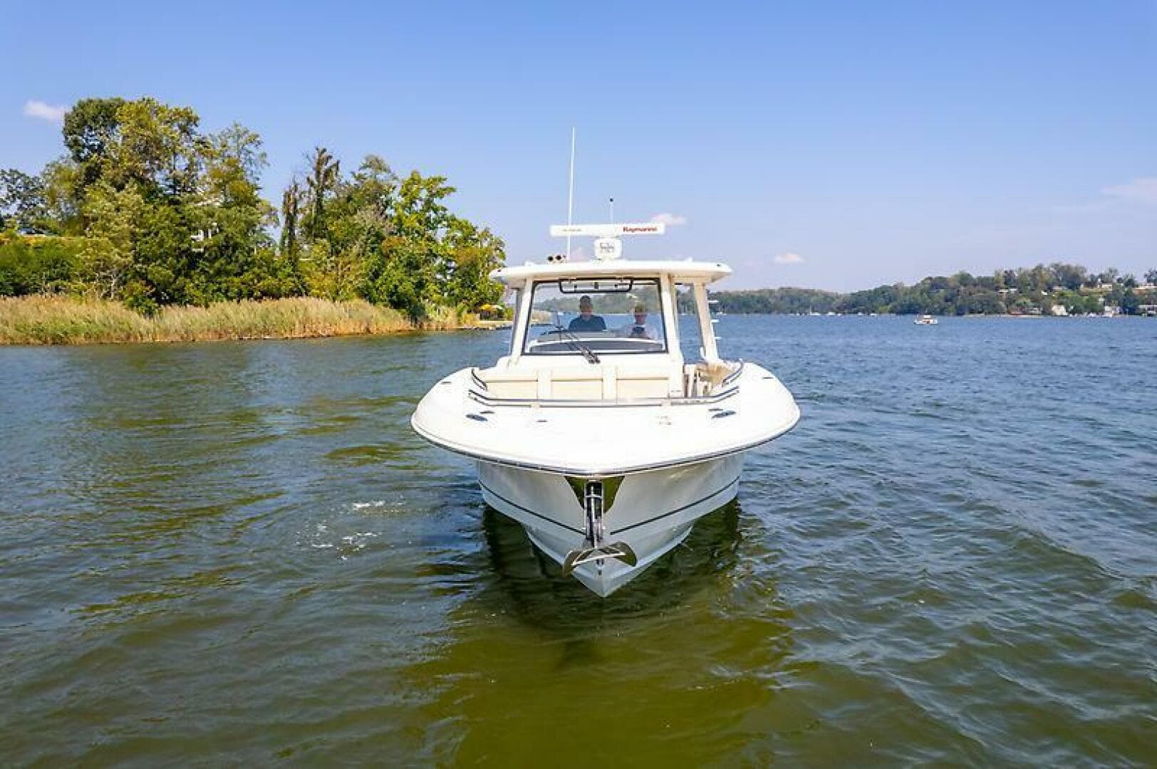 2018 Boston Whaler 350 Realm — photo 25