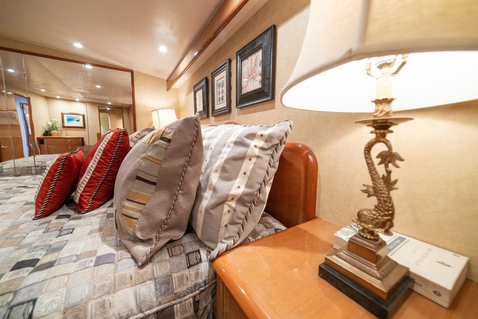 2004 Viking 61 Convertible — photo 41