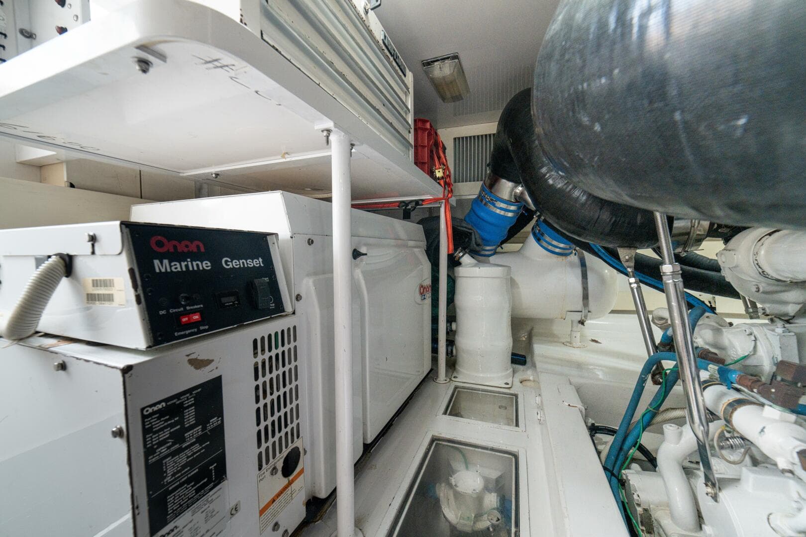 2004 Viking 61 Convertible — photo 72