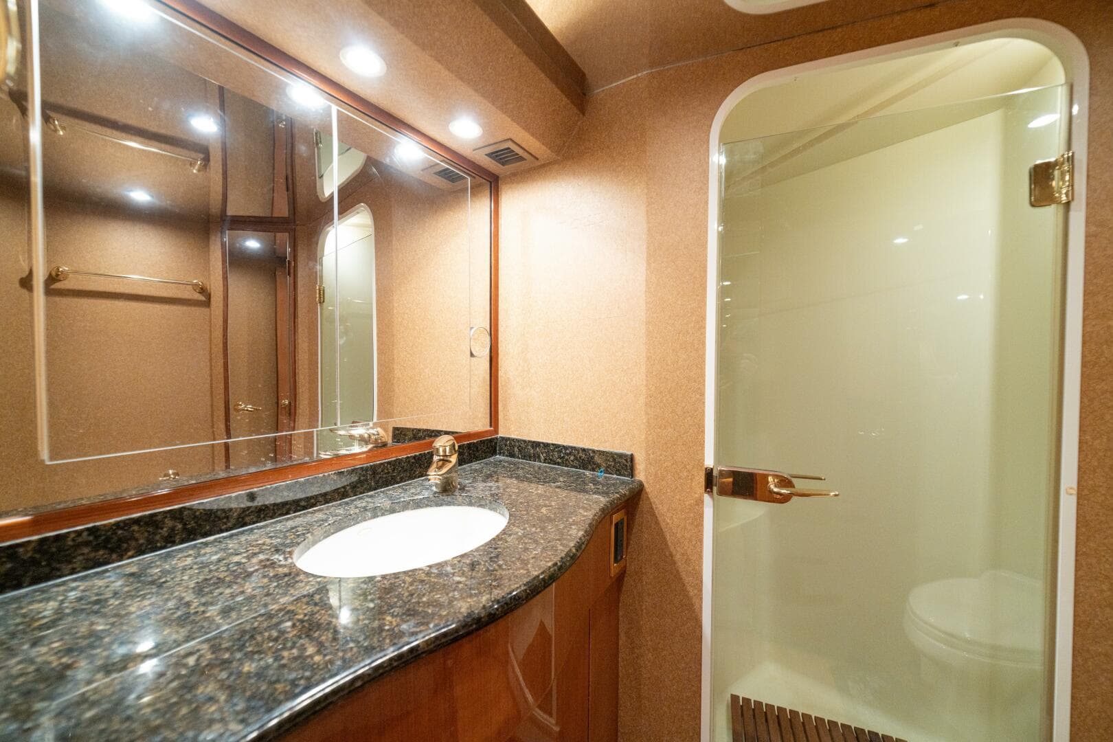 2004 Viking 61 Convertible — photo 42