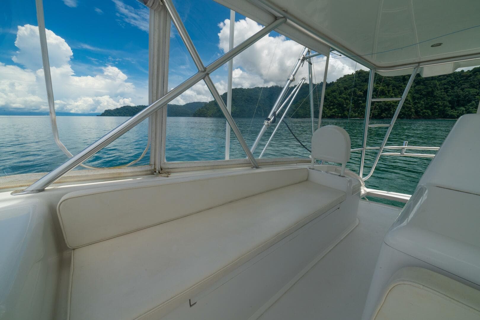 2004 Viking 61 Convertible — photo 15