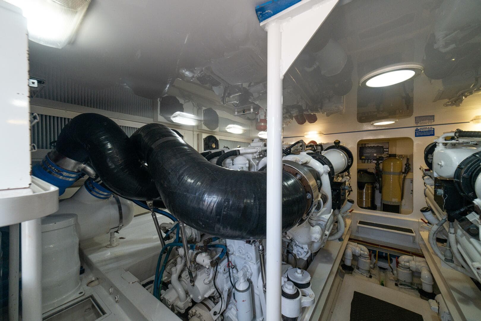 2004 Viking 61 Convertible — photo 63