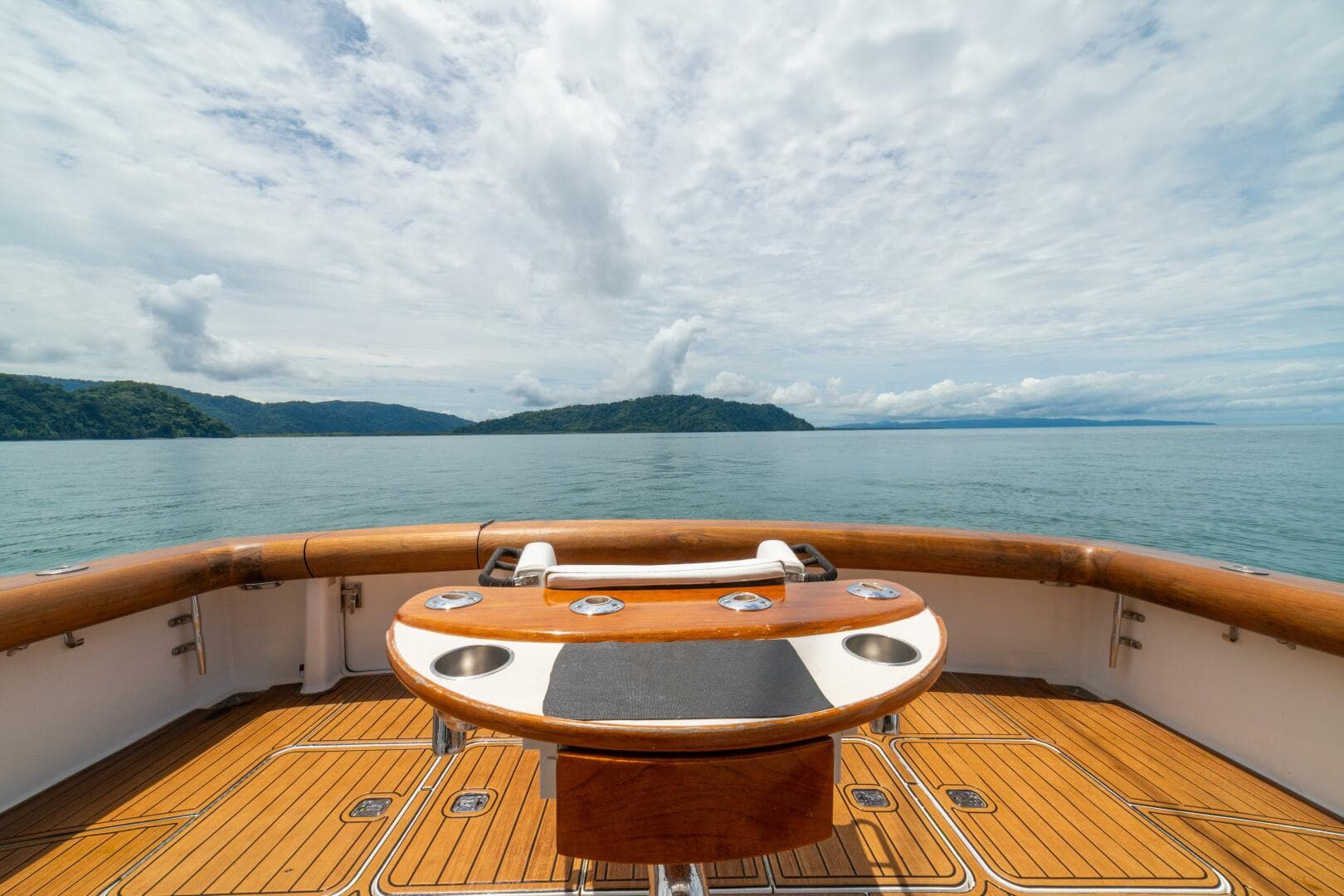 2004 Viking 61 Convertible — photo 79