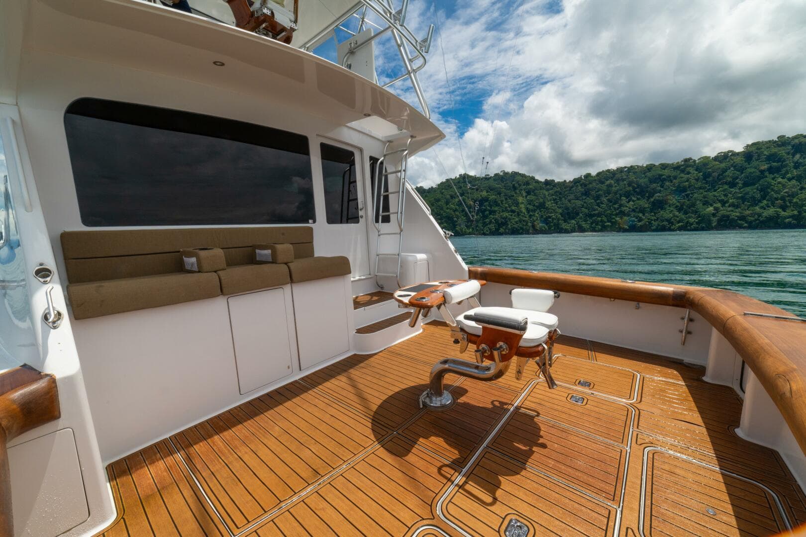 2004 Viking 61 Convertible — photo 83