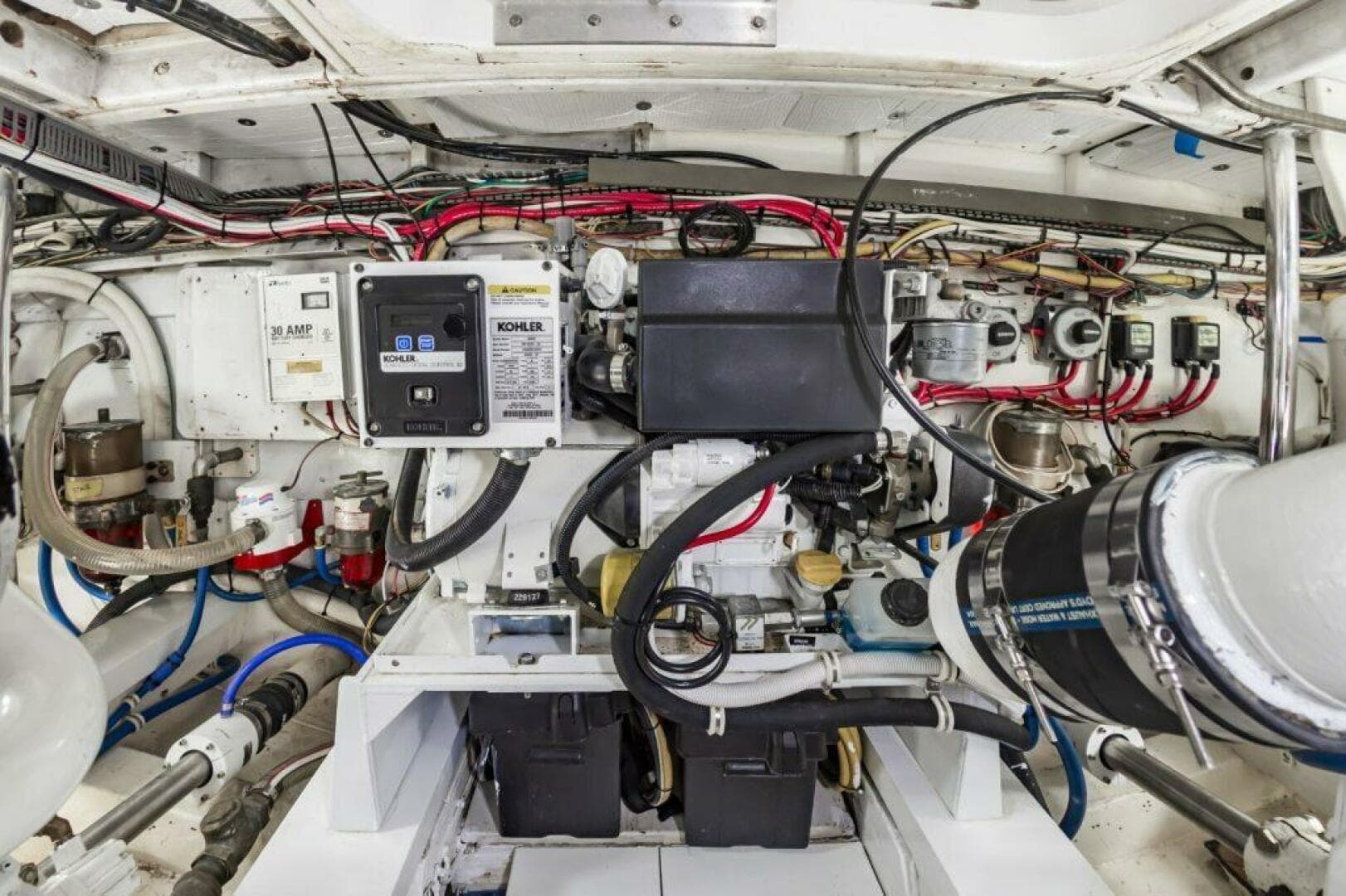 1985 Scarborough 41 Express — photo 44