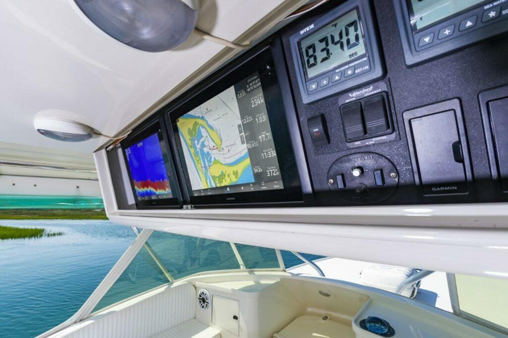 1985 Scarborough 41 Express — photo 21