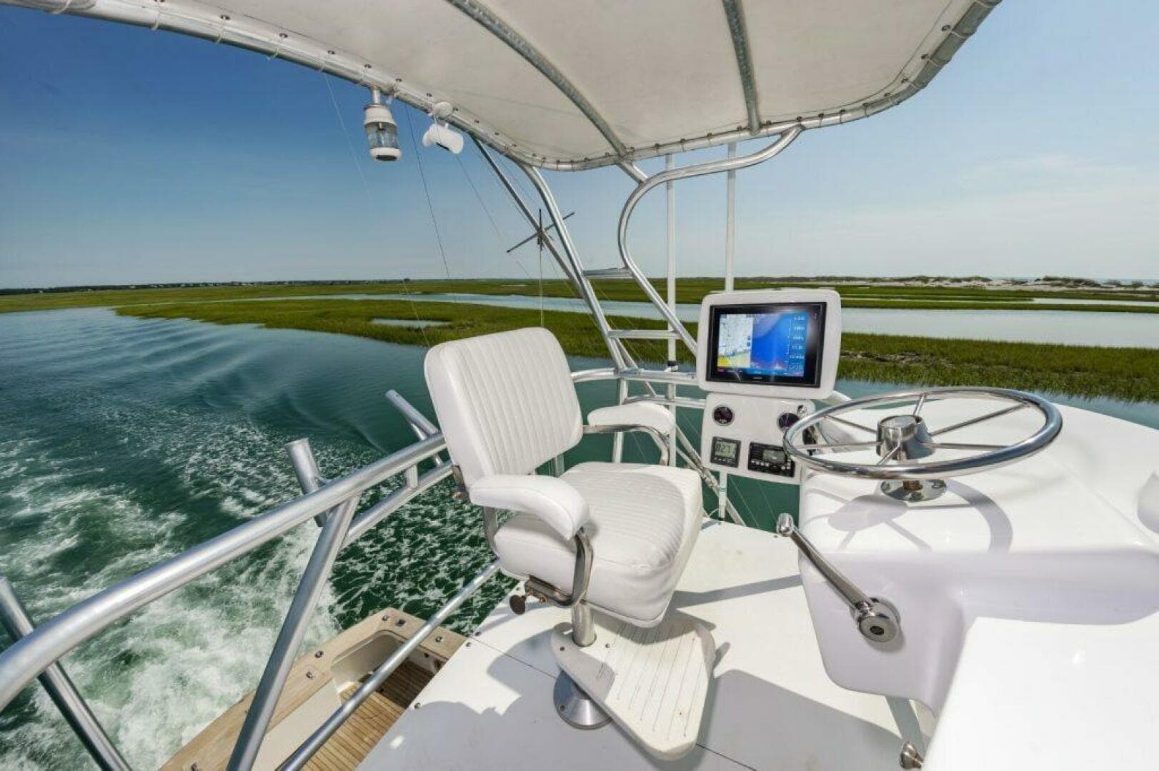 1985 Scarborough 41 Express — photo 17